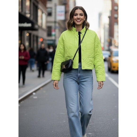 7 For All Mankind Neon Lime Green Cropped Quilted Jacket Size XS EUC!! - Picture 1 of 9
